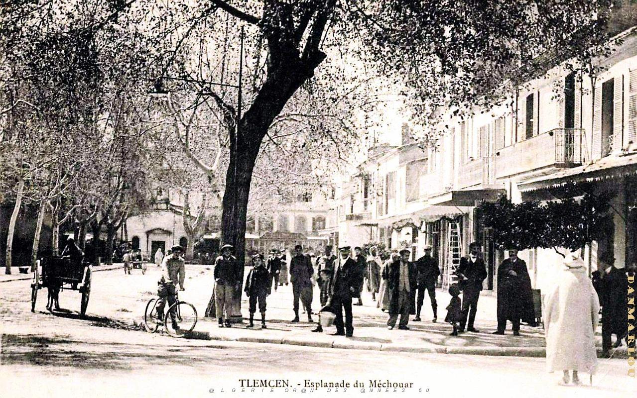2386- Tlemcen - Esplanade du Mechouar.jpg